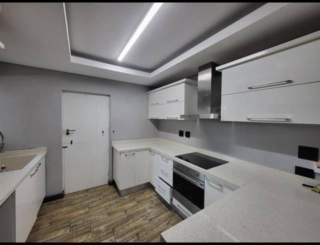 2 BEDROOM PROPERTY TO RENT IN BRINDHAVEN